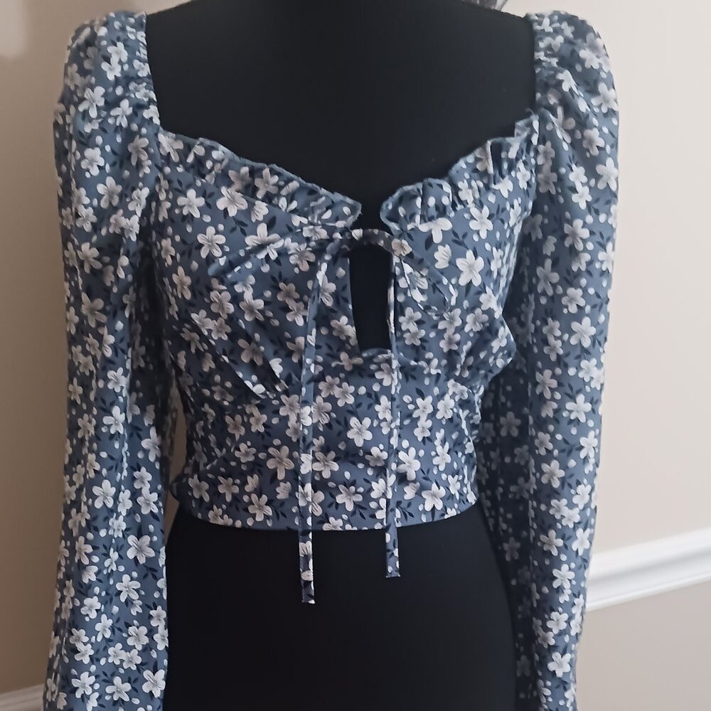 Excellent Condition Copper Closet Flower Crop Top With Tie Front